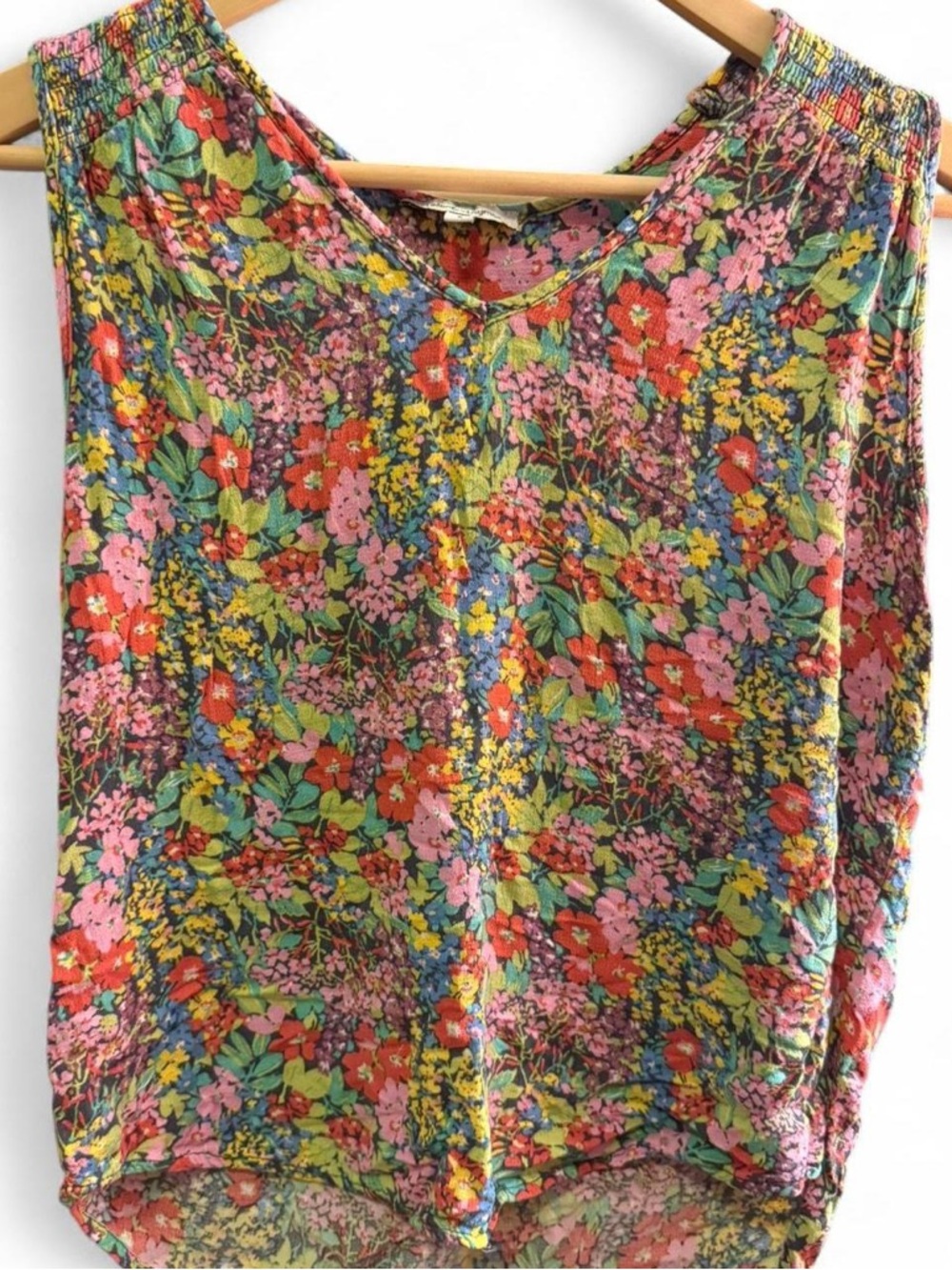 V-Neck Floral Sleeveless Camisole - Pink Multi